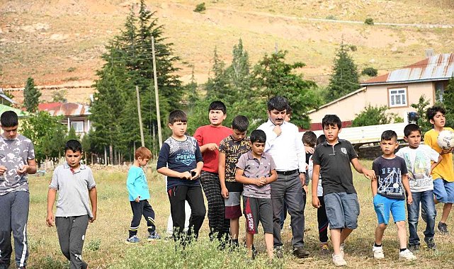 Tufanbeyli'de çocuklar istedi, başkan çalışma başlattı