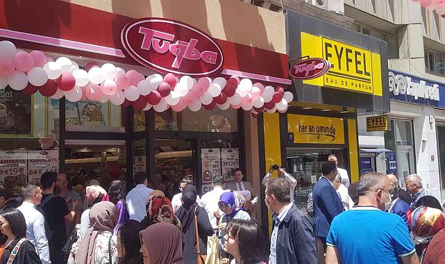 Tuğba Kuruyemiş 100. şubesini Ankara Kızılay'da hizmete açtı