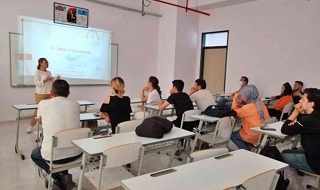 Üniversite öğrencilerine "iyi tarım" eğitimi verildi