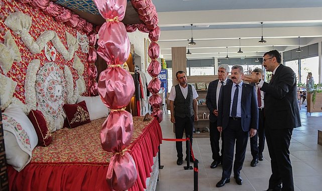 Uşak Valisi, Kütahya'da Frig Çevre ve Medeniyet Tanıtım Merkezi'nde