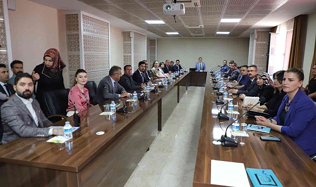 Vali Akbıyık: "Kadınlara yönelik projelerimiz var"