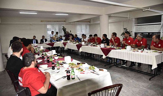 Vali Akkoyun: "Başarıyı getirecek olan imkandan ziyade cesaret ve yürektir"