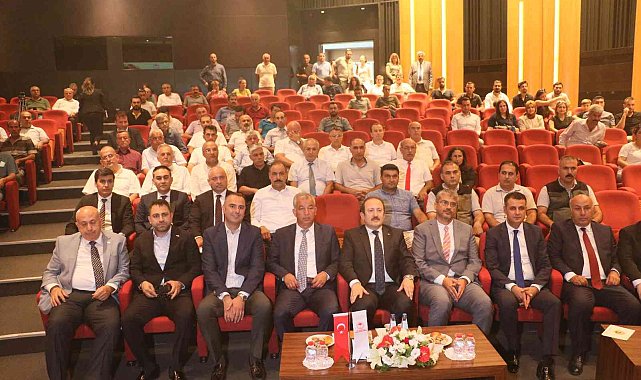 Vali Pehlivan: "Biz bütün gayretleri çiftçilerimizin emeği üzerine planlıyoruz"