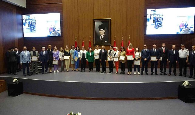 Vali Yavuz: "Bana, 'Türk kültürünün medeniyetini tek kelimede anlat' deseler ben 'Sevgi' derim"