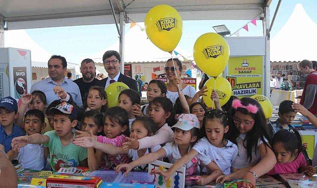 Yalçın'dan kitap fuarına tam destek