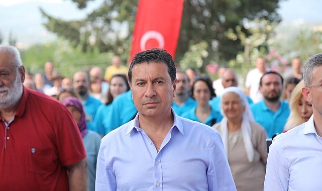 Yavru kedileri poşet içerisinde canlı canlı çöpe atmışlar