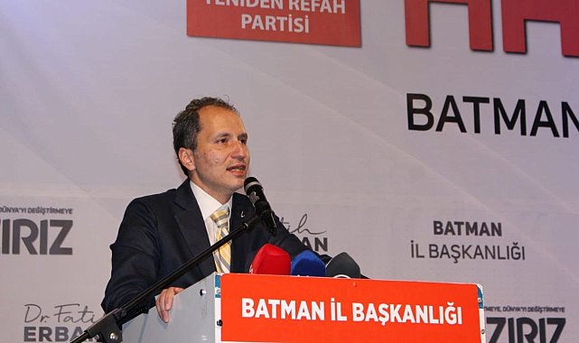 Yeniden Refah Partisi Genel Başkanı Erbakan: "Millet altılı masadan da ümidi kesti"