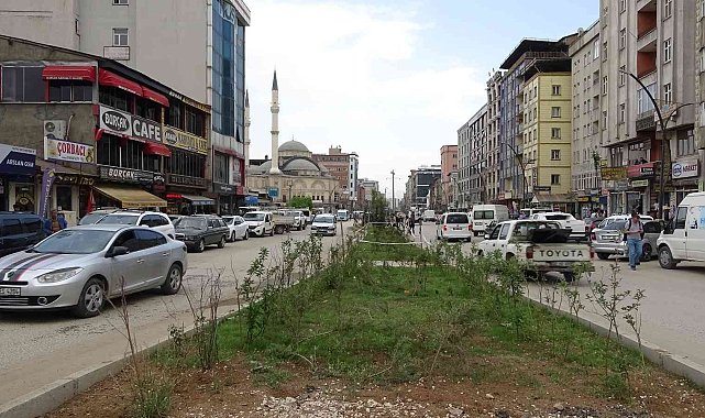 Yüksekova'ya doğal gazın gelmesi vatandaşları sevindirdi