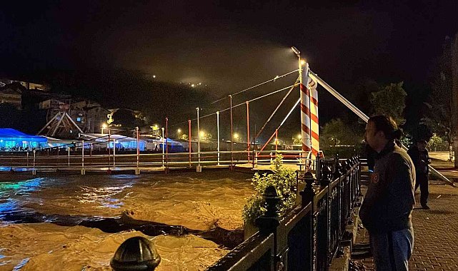 Zonguldak'ın Devrek ilçesinde birçok köy yolu ulaşıma kapatıldı