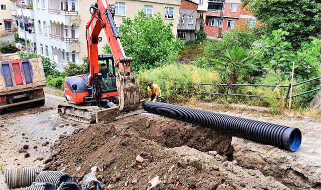 Altınordu'da alt ve üstyapı çalışmaları hızlandı