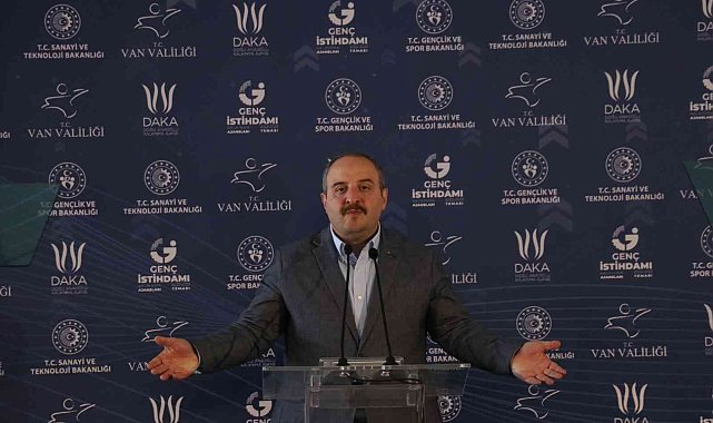 Bakan Varank: "Kılıçdaroğlu'nun 'yapılmıyor' dediği yatırımlar Türkiye'nin dört bir yanında güneş gibi parlıyor"