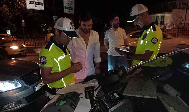 Beyoğlu'nda yapılan denetimde 37 bin 659 TL ceza uygulandı; 3 korsan taksi yakalandı