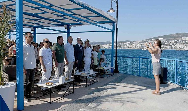 Denizcilik ve Kabotaj Bayramı Kuşadası'nda renkli görüntülere sahne oldu