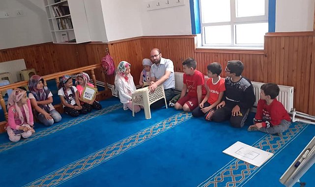 Emet'te Yaz Kur'an Kurslarına yoğun ilgi