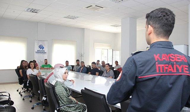 Erciyes Teknopark'ta yangın söndürme eğitimi verildi