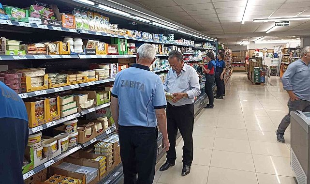 Hakkari'de zincir marketler denetlendi