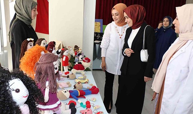 Hizan'da yılsonu sergisi