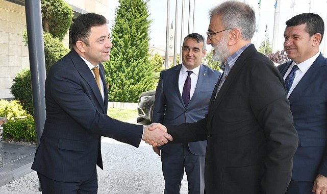 Milletvekili Taner Yıldız, Kayseri OSB Başkanı Mehmet Yalçın'ı ziyaret etti