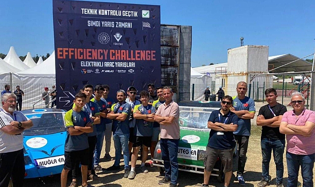 MUĞLA'NIN ELEKTRİKLİ ARAÇLARI KÖRFEZ PİSTİNDE YARIŞTI