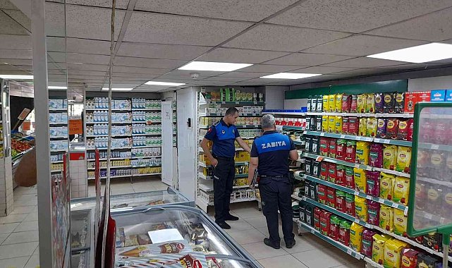 Salihli'de zabıta ekipleri bayram öncesi stok denetimi yaptı