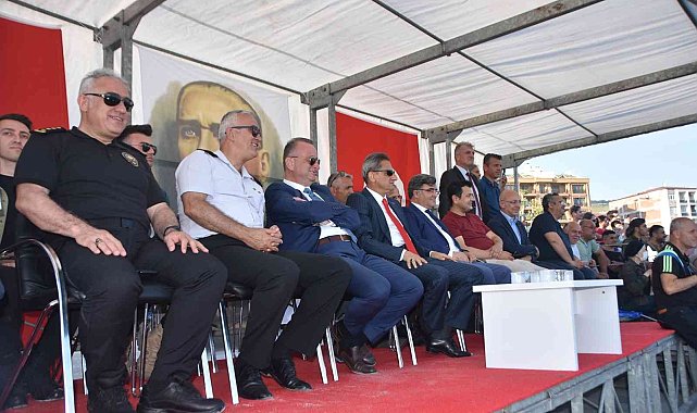 Sinop'ta Kabotaj Bayramı yarışma birincileri koç kazandı