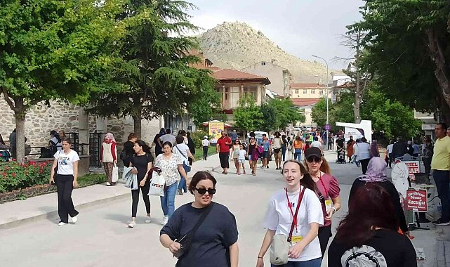 Sivrihisar'daki festival esnafı mutlu etti