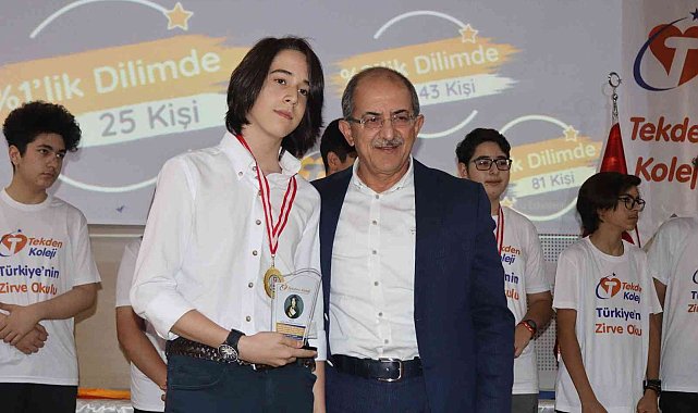 Tekden Ortaokulu öğrencilerinden LGS'de büyük başarı
