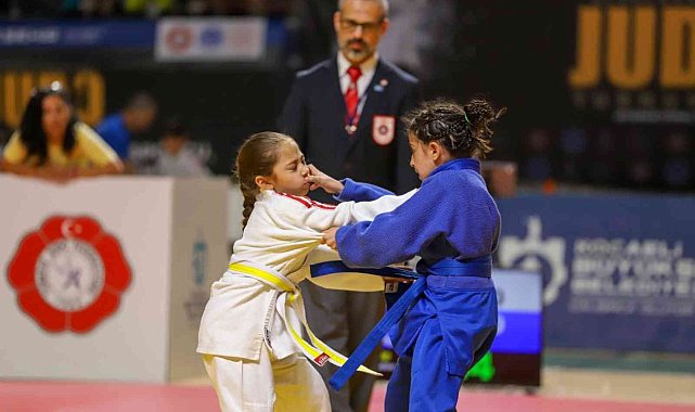 Uluslararası Judo Turnuvası'nda 15 ülkeden bin 162 sporcu ter döküyor