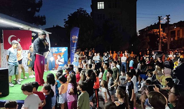 Yüzbaşılar'da çocuklar doyasıya eğlendi