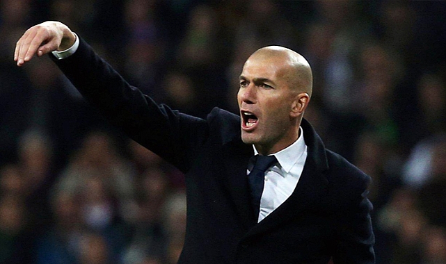 Zinedine Zidane saç ektirmek için İstanbul'a geldi!
