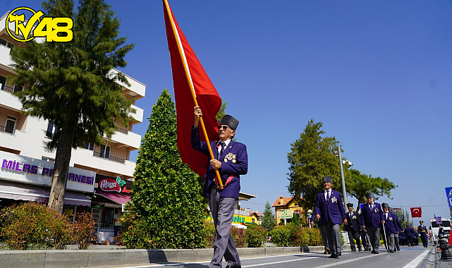 BÜYÜK ZAFERİN 100. YILI MİLAS'TA COŞKUYLA KUTLANDI