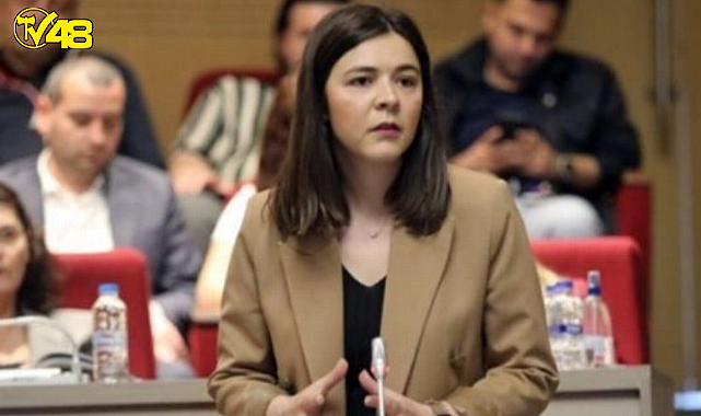 Türkiye KPSS skandalını konuşurken Belediye Başkan Yardımcısı İzel Zenginobuz'dan 12 sene sonra gelen itiraf! 'Kaçak öğrenci olarak gittim full çıkardım'
