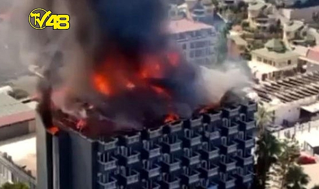 ALANYA'DA 5 YILDIZLI OTELİN ÇATISI ALEV ALEV YANDI!