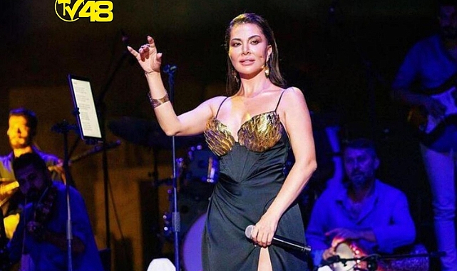 EBRU YAŞAR'IN ALTINDAN SAHNE ELBİSESİ GÖZ KAMAŞTIRDI!