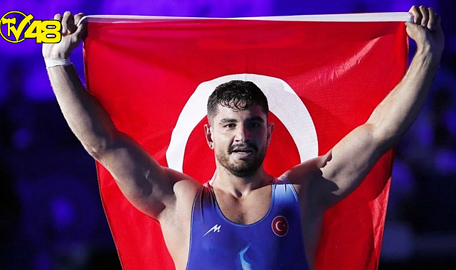 Milli güreşçi Taha Akgül, 3. kez dünya şampiyonu oldu