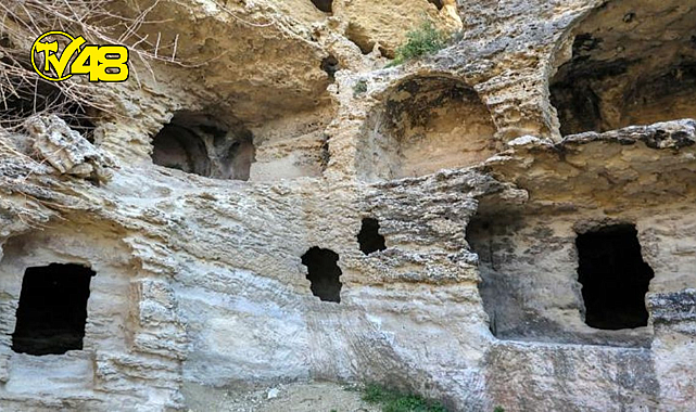 Depremde binlerce binanın yıkıldığı Hatay'da 2 bin yıllık tarihi yapılar hasar görmedi