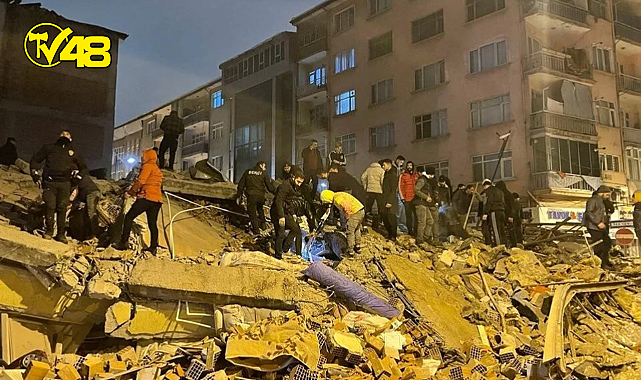 7,4'lük deprem 10 ili vurdu!