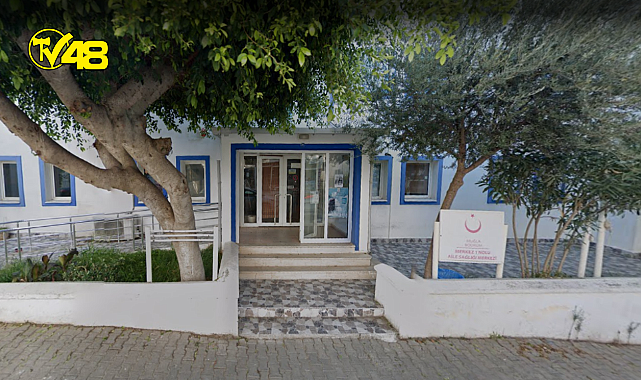 Bodrum 1 No'lu Sağlık Ocağı, depreme dayanıklı olmadığı gerekçesiyle tahliye ediliyor