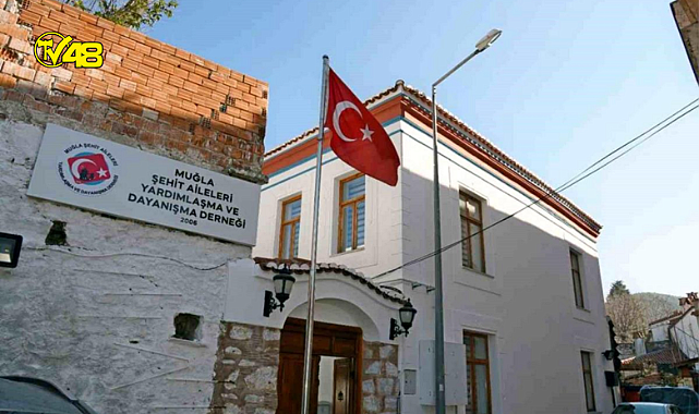 Zafer'in yıldönümünde, yen binasına taşındılar