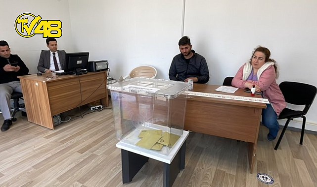 MİLAS-BODRUM HAVALİMANI VE BODRUM GÜMRÜK KAPISI'NDA OY VERME İŞLEMİ BAŞLADI