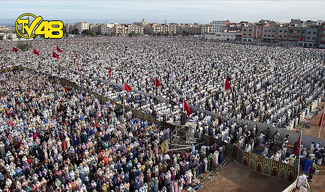 FASLILAR RAMAZAN BAYRAMI'NI KUTLUYOR