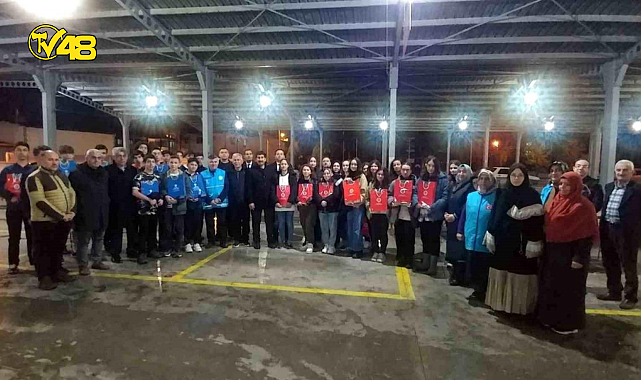 Köyceğiz'de iftara katılan öğrencilere diş kirası