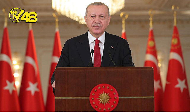 CUMHURBAŞKANI ERDOĞAN, BABASININ VE KENDİSİNİN ÖNCEKİ MESLEĞİNİ ÖRNEK GÖSTEREREK 1 MAYIS'I KUTLADI