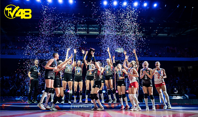 A MİLLİ KADIN VOLEYBOL TAKIMI TARİH YAZDI