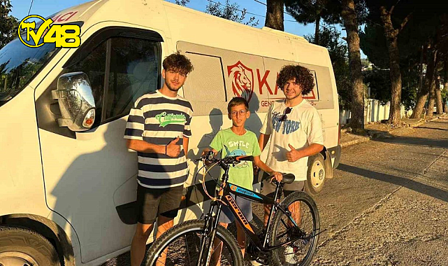 MUĞLA'DA DEPREMZEDE ÇOCUKLARA BİSİKLET HEDİYESİ