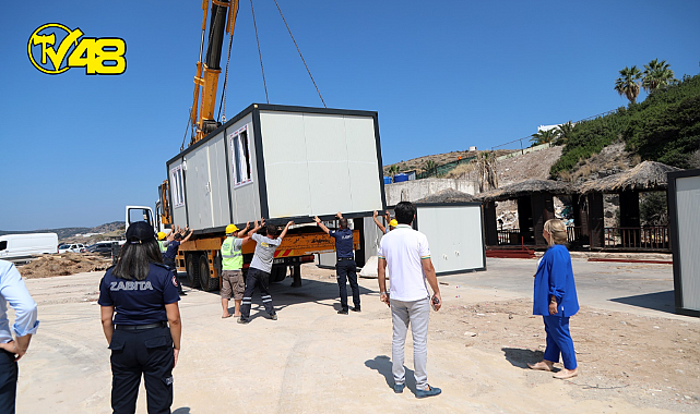 SAHİLDEKİ 22 KONTEYNERİ BELEDİYE EKİPLERİ KALDIRDI
