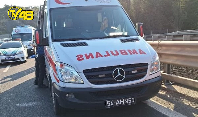15 YAŞINDAKİ KIZ, AMBULANSTAN ATLAYARAK İNTİHAR ETTİ