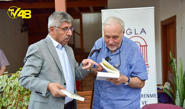 İLBER ORTAYLI MUĞLA'DA, KLASİK DİLLER YAZ KURSU'NA KATILDI