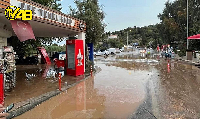 BODRUMDA YENİ BİR PATLAK DAHA! İÇME SUYU İSALE HATTI PATLADI