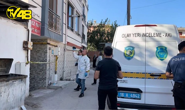 UYUŞTURUCU KULLANAN GENÇ, HALA VE BABAANNESİNİN BOĞAZINI KESTİ